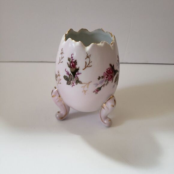 Footed Egg  - Picture 6 of 10